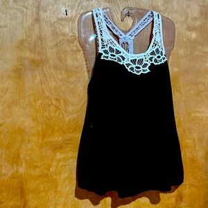 TWENTYONE Women’s Junior Tank Top (Sz S)